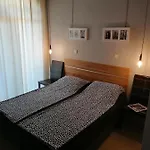 Apartament Casa Do Farol - с басейн до плажа на 