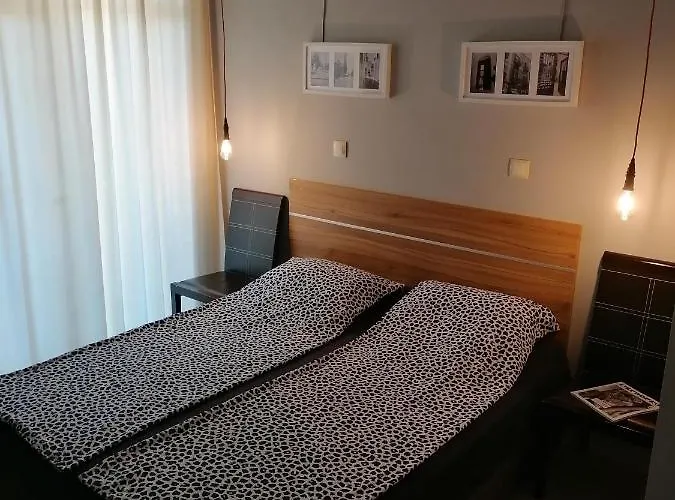 Apartment Casa Do Farol - с басейн до плажа на 