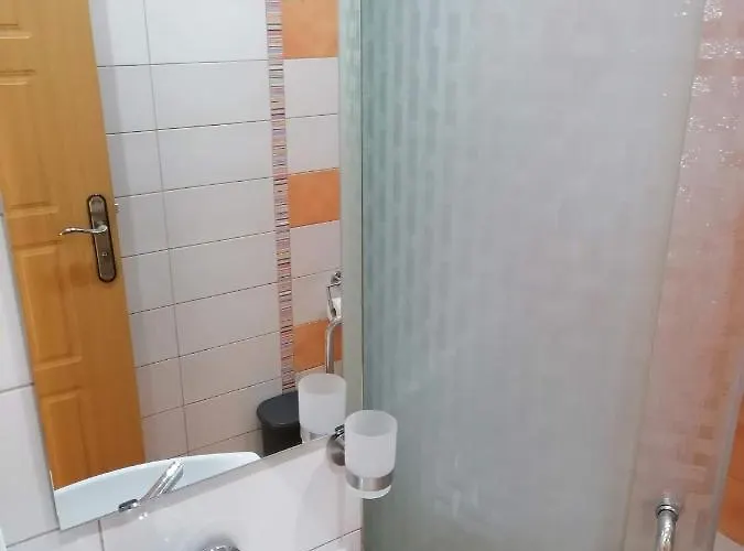 Casa Do Farol - с басейн до плажа на градина Черноморец