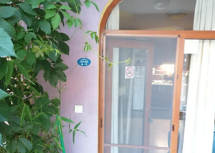 Casa Do Farol - с басейн до плажа на градина * Черноморец